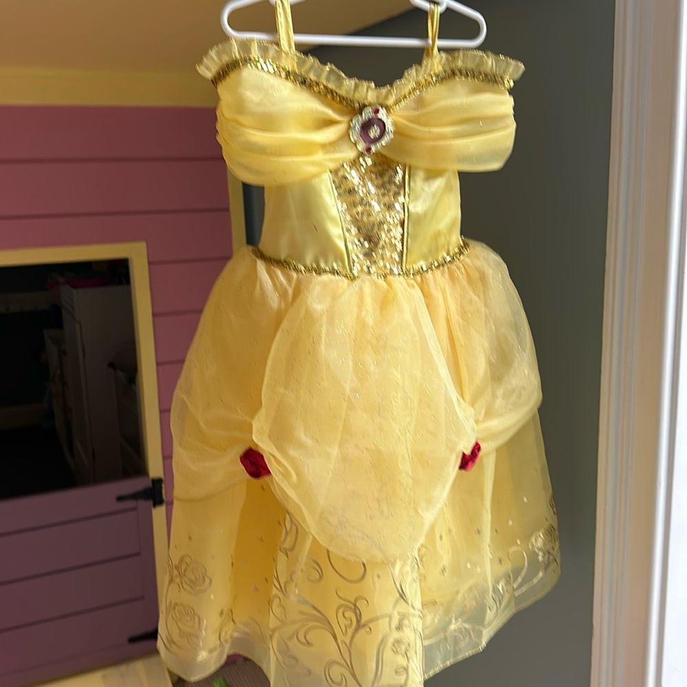 Disney Princess Belle costume Size 4